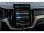 Volvo XC60 2.0 T6 Plug-in hybrid AWD Ultra Dark | Panoramadak | Luchtvering |  Camera | Harman Kardon Audio  | Elektrische stoelen met geheugen | Stoel en stuurwielverwarming | Trekhaak | Elektrische Achterklep | Parkeersensoren
