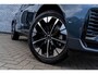 Volvo XC60 2.0 T6 Plug-in hybrid AWD Ultra Dark | Panoramadak | Luchtvering |  Camera | Harman Kardon Audio  | Elektrische stoelen met geheugen | Stoel en stuurwielverwarming | Trekhaak | Elektrische Achterklep | Parkeersensoren
