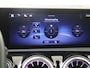 Mercedes-Benz A-klasse 180 AMG Line Panoramadak / Keyless Entry / Parkeercamera / Stoelverwarming /