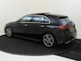 Mercedes-Benz A-klasse 180 AMG Line Panoramadak / Keyless Entry / Parkeercamera / Stoelverwarming /