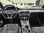 Volkswagen Passat Variant 1.5 TSI Elegance Business R | Panoramadak | Trekhaak | Navi Pack | Adaptieve cruise control | Camera | PDC | R-line