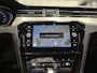 Volkswagen Passat Variant 1.5 TSI Elegance Business R | Panoramadak | Trekhaak | Navi Pack | Adaptieve cruise control | Camera | PDC | R-line