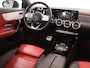 Mercedes-Benz CLA 180 AMG Line | Night | Panoramadak | Lederen bekleding | Widescreen | Sfeerverlichting | Stoelverwarming |