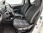 Peugeot 108 1.0 e-VTi Allure | Appe Carplay/Android Auto | Achteruitrij Camera | Airco | Snelheidsbegrenzer | Privacy Glas | 15" LMV |
