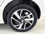 Peugeot 108 1.0 e-VTi Allure | Appe Carplay/Android Auto | Achteruitrij Camera | Airco | Snelheidsbegrenzer | Privacy Glas | 15" LMV |