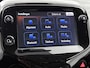Peugeot 108 1.0 e-VTi Allure | Appe Carplay/Android Auto | Achteruitrij Camera | Airco | Snelheidsbegrenzer | Privacy Glas | 15" LMV |