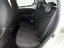 Peugeot 108 1.0 e-VTi Allure | Appe Carplay/Android Auto | Achteruitrij Camera | Airco | Snelheidsbegrenzer | Privacy Glas | 15" LMV |