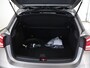 Mercedes-Benz A-klasse 250 e Business Solution AMG Limited | Night | Widescreen | 19" multispaaks velgen (hoogglans zwart) | Achteruitrijcamera | Stoelverwarming |
