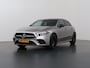 Mercedes-Benz A-klasse 250 e Business Solution AMG Limited | Night | Widescreen | 19" multispaaks velgen (hoogglans zwart) | Achteruitrijcamera | Stoelverwarming |