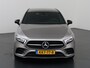 Mercedes-Benz A-klasse 250 e Business Solution AMG Limited | Night | Widescreen | 19" multispaaks velgen (hoogglans zwart) | Achteruitrijcamera | Stoelverwarming |