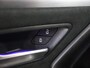 Mercedes-Benz A-klasse 250 e Business Solution AMG Limited | Night | Widescreen | 19" multispaaks velgen (hoogglans zwart) | Achteruitrijcamera | Stoelverwarming |