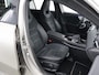 Mercedes-Benz A-klasse 250 e Business Solution AMG Limited | Night | Widescreen | 19" multispaaks velgen (hoogglans zwart) | Achteruitrijcamera | Stoelverwarming |