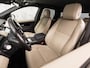 Land Rover Discovery Sport P300e 1.5 S 309Pk Automaat (APPLE CARPLAY, GROOT NAVI, 360 CAMERA, ZWART HEMEL, LEDER, ELEK SPORTSTOELEN, GETINT GLAS, ELEK ACHTERKLEP, NIEUWSTAAT)