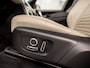 Land Rover Discovery Sport P300e 1.5 S 309Pk Automaat (APPLE CARPLAY, GROOT NAVI, 360 CAMERA, ZWART HEMEL, LEDER, ELEK SPORTSTOELEN, GETINT GLAS, ELEK ACHTERKLEP, NIEUWSTAAT)