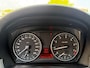 BMW 3-Serie 320i Business Line automaat / kleur: zwart / NAP met 198761 km.en APK tot 08/2027 / Climate / Sportvelgen / Cruise/etc