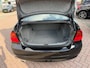 BMW 3-Serie 320i Business Line automaat / kleur: zwart / NAP met 198761 km.en APK tot 08/2027 / Climate / Sportvelgen / Cruise/etc