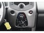 Peugeot 108 1.0 e-VTi Active / 46dkm NAP / Airco / 5-Deurs / Trekhaak / Elek. Ramen / Bluetooth