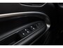 Jeep Avenger Summit 54 kWh | Climate & Adaptive Cruise Control | Achteruitrijcamera | Dodehoek detectie | Apple carplay/Android Auto |