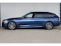 BMW 5-Serie Touring 530e xDrive High Executive | SOH 83% | Alcantara bekleding | Harman kardon audio | Apple carplay & Android auto |