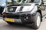 Nissan Navara 2.5 DCI DUBBEL CABIN SE 5 ZITS 4WD VAN