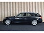 BMW 3-Serie Touring 320i High Executive 160dkm Trekhaak Leer Sportstoelen 2e eig. Navi Clima Cruise PDC Nwe APK