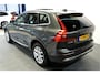 Volvo XC60 2.0 T8 AWD 335kW/456pk Aut8 Plug-in hybrid Inscription Long Range PANORAMADAK + PILOT ASSIST + HARMAN/KARDON + EL.TREKHAAK + 360 CAMERA + SPORTSTOELEN + BLIS + ADAPT.CRUISE + STOEL-&STUURVERWARMING + PARKSENSOREN V&A + 18" LM-VELGEN!!