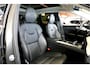 Volvo XC60 2.0 T8 AWD 335kW/456pk Aut8 Plug-in hybrid Inscription Long Range PANORAMADAK + PILOT ASSIST + HARMAN/KARDON + EL.TREKHAAK + 360 CAMERA + SPORTSTOELEN + BLIS + ADAPT.CRUISE + STOEL-&STUURVERWARMING + PARKSENSOREN V&A + 18" LM-VELGEN!!