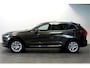 Volvo XC60 2.0 T8 AWD 335kW/456pk Aut8 Plug-in hybrid Inscription Long Range PANORAMADAK + PILOT ASSIST + HARMAN/KARDON + EL.TREKHAAK + 360 CAMERA + SPORTSTOELEN + BLIS + ADAPT.CRUISE + STOEL-&STUURVERWARMING + PARKSENSOREN V&A + 18" LM-VELGEN!!