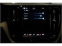 Volvo XC60 2.0 T8 AWD 335kW/456pk Aut8 Plug-in hybrid Inscription Long Range PANORAMADAK + PILOT ASSIST + HARMAN/KARDON + EL.TREKHAAK + 360 CAMERA + SPORTSTOELEN + BLIS + ADAPT.CRUISE + STOEL-&STUURVERWARMING + PARKSENSOREN V&A + 18" LM-VELGEN!!