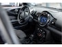 MINI Clubman Cooper Aut. | Chili Business Edition+ | Navigatie | Apple CarPlay | LED | Stoelverwarming | 17" LM Velgen | Afneembare Trekhaak | Parkeersensoren | Comfort Access |
