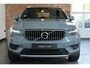 Volvo XC40 2.0 T4 Inscription | Stoelverwarming | Achteruitrijcamera | Parkeersensoren Voor + Achter | Keyless Entry | Adaptieve Cruise Control | Dodehoekwaarschuwing |