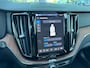 Volvo XC60 2.0 T8 Plug-in hybrid AWD Ultimate Bright 455pk Luchtvering / Trekhaak / Bowers Wilkins Audio