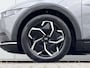 Hyundai Ioniq 5 Connect 77.4 kWh / Volledig LED /  Stoelverwarming Voor + Achter / Stuurverwarming / Dynamische Navigatie / Achteruitrijcamera / Elek. Bedienbare Voorstoelen / Climate Control / Parkeersensoren Voor + Achter /