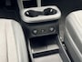 Hyundai Ioniq 5 Connect 77.4 kWh / Volledig LED /  Stoelverwarming Voor + Achter / Stuurverwarming / Dynamische Navigatie / Achteruitrijcamera / Elek. Bedienbare Voorstoelen / Climate Control / Parkeersensoren Voor + Achter /