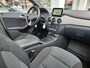 Mercedes-Benz B-klasse 200 AMBITION AUTOMAAT Pano | Dodehoeksensoren | Clima | Trekhaak