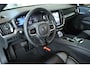 Volvo V60 2.0 T8 Plug-in hybrid AWD Plus Dark | 360º Visual Park Camera | Semi-Elektrische Trekhaak | Stoelverwarming Voor + Achter | Harman Kardon Premium Audio | Google Infotainment |