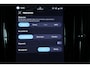 Volvo V60 2.0 T8 Plug-in hybrid AWD Plus Dark | 360º Visual Park Camera | Semi-Elektrische Trekhaak | Stoelverwarming Voor + Achter | Harman Kardon Premium Audio | Google Infotainment |