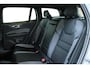 Volvo V60 2.0 T8 Plug-in hybrid AWD Plus Dark | 360º Visual Park Camera | Semi-Elektrische Trekhaak | Stoelverwarming Voor + Achter | Harman Kardon Premium Audio | Google Infotainment |