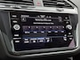 Volkswagen Tiguan 1.4 TSI eHybrid R-Line Business+ | PANO-SCHUIFDAK | STOEL-STUURWIELVERWARMING | NAVIGATIE | KLIMAATREGELING | IQ LIGHT