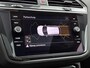 Volkswagen Tiguan 1.4 TSI eHybrid R-Line Business+ | PANO-SCHUIFDAK | STOEL-STUURWIELVERWARMING | NAVIGATIE | KLIMAATREGELING | IQ LIGHT