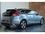 Volvo V40 1.5 T3 Polar+ Sport | Standkachel | Keyless Entry | Harman Kardon Premium Audio | Elektrisch Verstelbare Bestuurdersstoel | Panoramadak | Achteruitrijcamera |