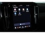 Volvo EX40 Single Motor Extended Range Ultra Europa 82 kWh | 20" Lichtmetalen Velgen | Extra Getint Glas Achter | Schuif/Kantel-Panoramadak | Elektrisch Verstelbare Voorstoelen | 360º Visual Park Camera |