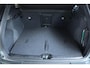 Volvo EX40 Single Motor Extended Range Ultra Europa 82 kWh | 20" Lichtmetalen Velgen | Extra Getint Glas Achter | Schuif/Kantel-Panoramadak | Elektrisch Verstelbare Voorstoelen | 360º Visual Park Camera |