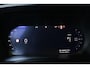 Volvo EX40 Single Motor Extended Range Ultra Europa 82 kWh | 20" Lichtmetalen Velgen | Extra Getint Glas Achter | Schuif/Kantel-Panoramadak | Elektrisch Verstelbare Voorstoelen | 360º Visual Park Camera |