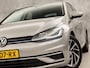Volkswagen Golf 1.5 TSI Sportline (APPLE CARPLAY, GROOT NAVI, CLIMATE, LED KOPLAMPEN, STOELVERWARMING, SPORTSTOELEN, GETINT GLAS, LM VELGEN, ADAPTIVE CRUISE, PARKEERSENSOREN, NIEUWSTAAT)