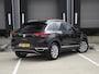 Volkswagen T-Roc Sport 1.5 TSI 150pk Automaat ADAPT. CC | 17''LM | DODE HOEK | PDC | APPLE-CARPLAY | STOELVERW.