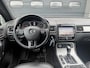 Volkswagen Touareg 3.0 TDI R-line | Luchtvering | Trekhaak | Xenon | DAB | Lederen Bekleding |