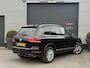 Volkswagen Touareg 3.0 TDI R-line | Luchtvering | Trekhaak | Xenon | DAB | Lederen Bekleding |