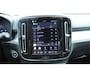 Volvo XC40 B4 Plus Dark | Trekhaak | Premium audio by Harman Kardon | Adaptieve cruise control | Verwarmbare voorstoelen en stuurwiel | Apple carplay/Android auto | Keyless