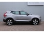 Volvo XC40 B4 Plus Dark | Trekhaak | Premium audio by Harman Kardon | Adaptieve cruise control | Verwarmbare voorstoelen en stuurwiel | Apple carplay/Android auto | Keyless